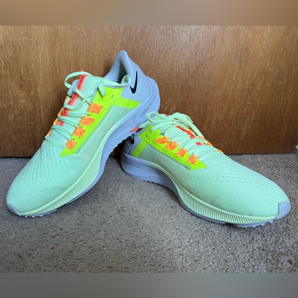 Nike Men's Lime Green and Orange Running Shoes - Picture 1 of 3